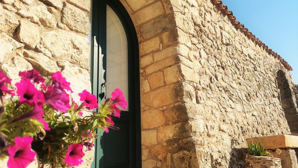 Villa Antica Masseria Scagnito à Corigliano dʼOtranto Extérieur photo