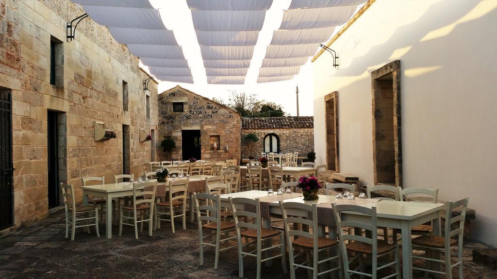 Villa Antica Masseria Scagnito à Corigliano dʼOtranto Extérieur photo